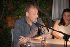 15 xoros metamfiesmenon kipos